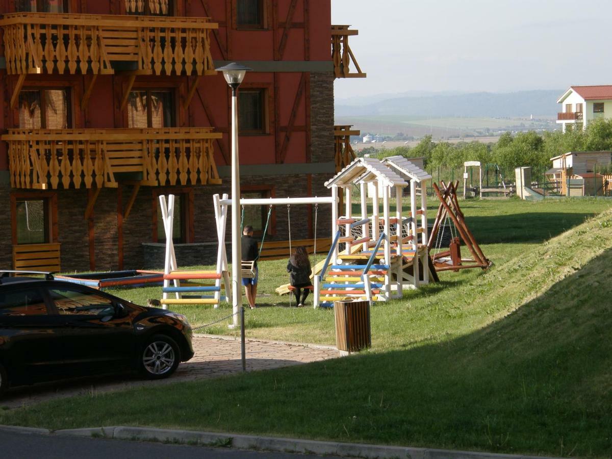 Terezia Tatry - Golf Apartment Vel'ka Lomnica Exterior photo